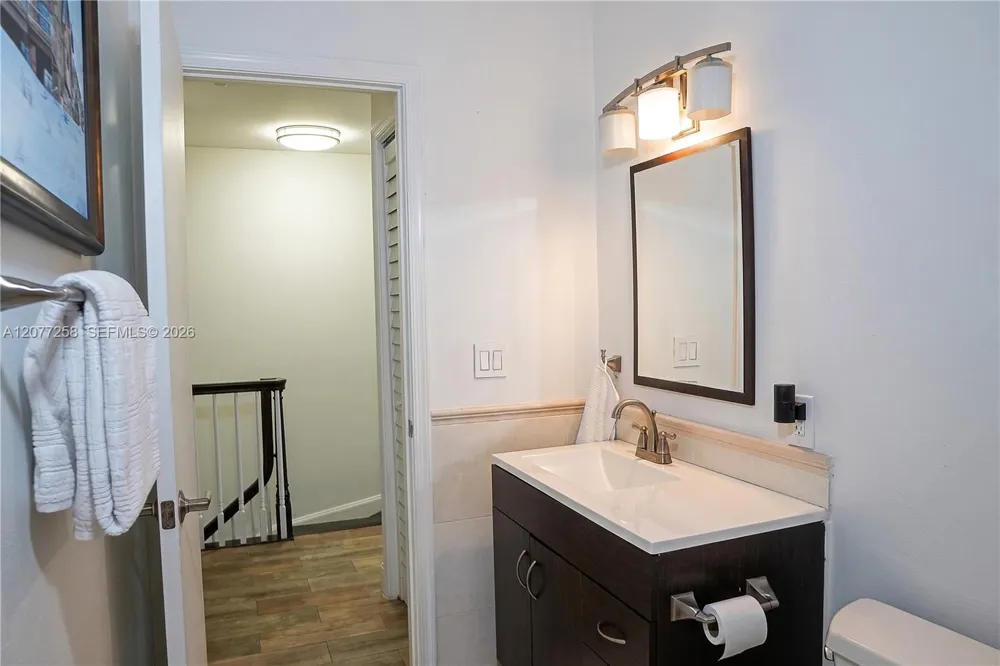 2119 NE 44th St Lighthouse Point, FL 33064
