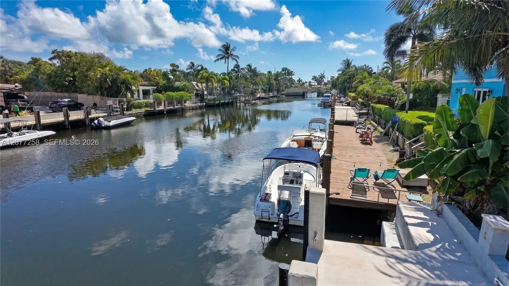 2119 NE 44th St Lighthouse Point, FL 33064