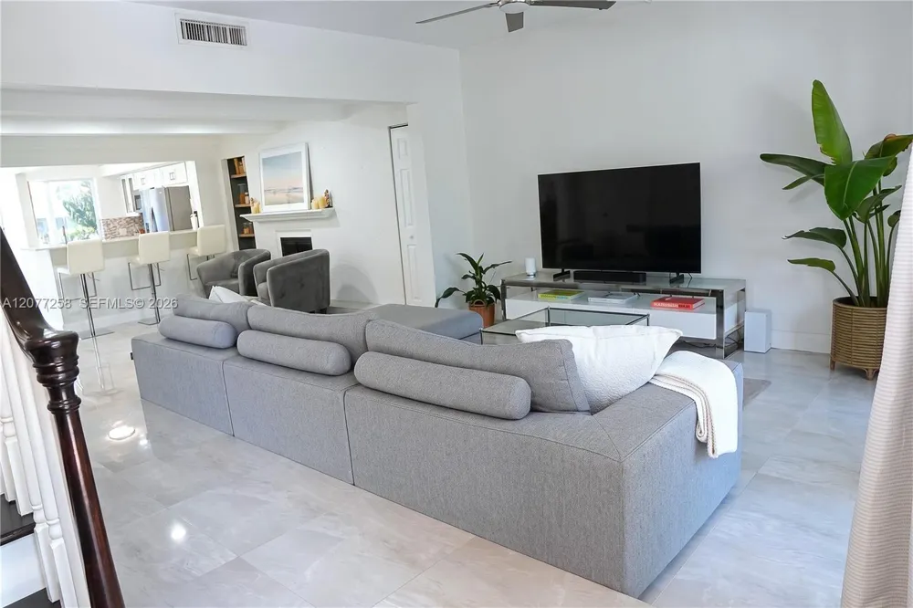 2119 NE 44th St Lighthouse Point, FL 33064