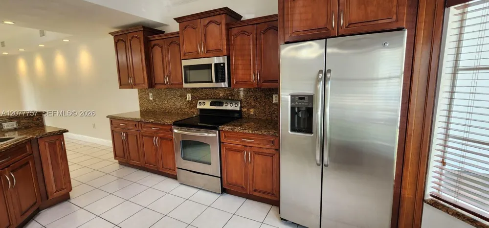 8960 W Flagler St #3 Miami, FL 33174
