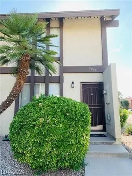 5837 Bromley Avenue Las Vegas, NV 89107
