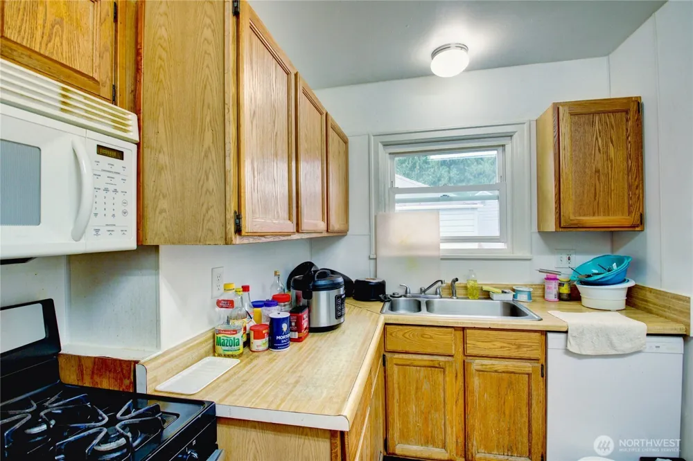 1135 E Orange Avenue Burlington, WA 98233