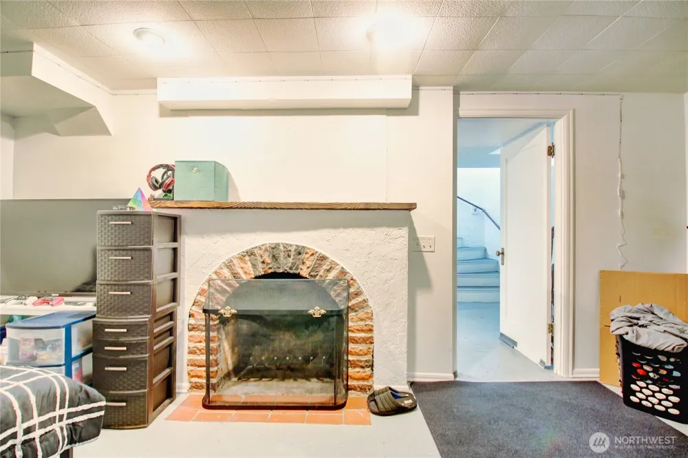 1135 E Orange Avenue Burlington, WA 98233