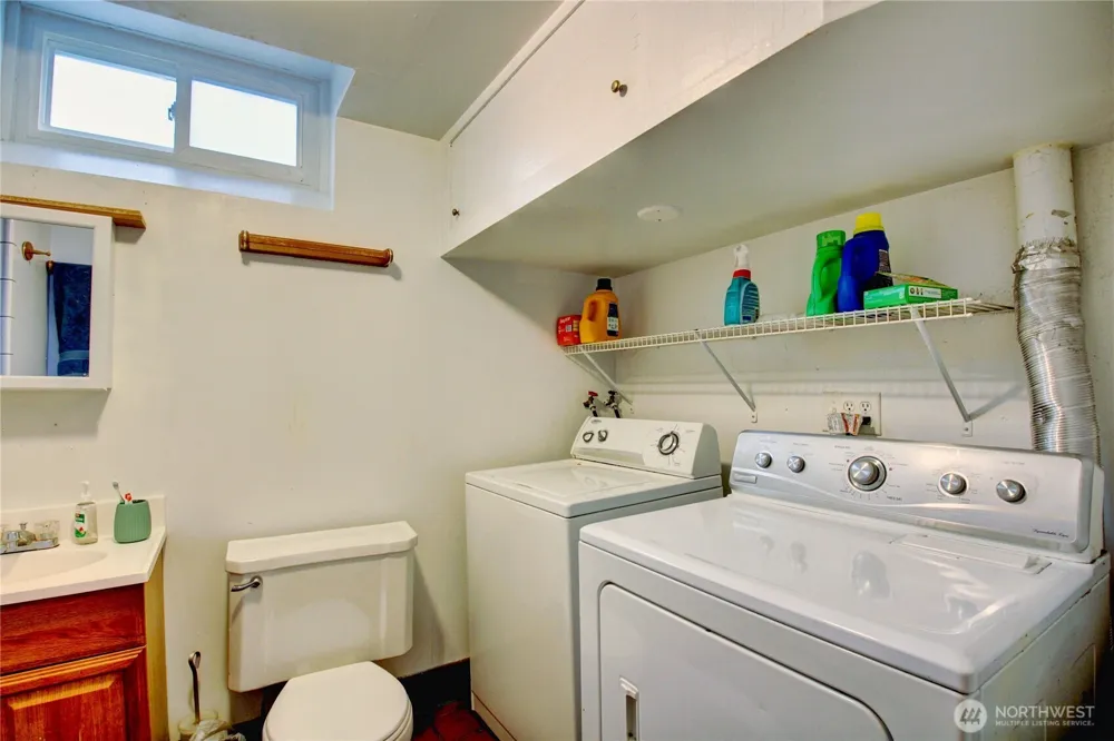 1135 E Orange Avenue Burlington, WA 98233