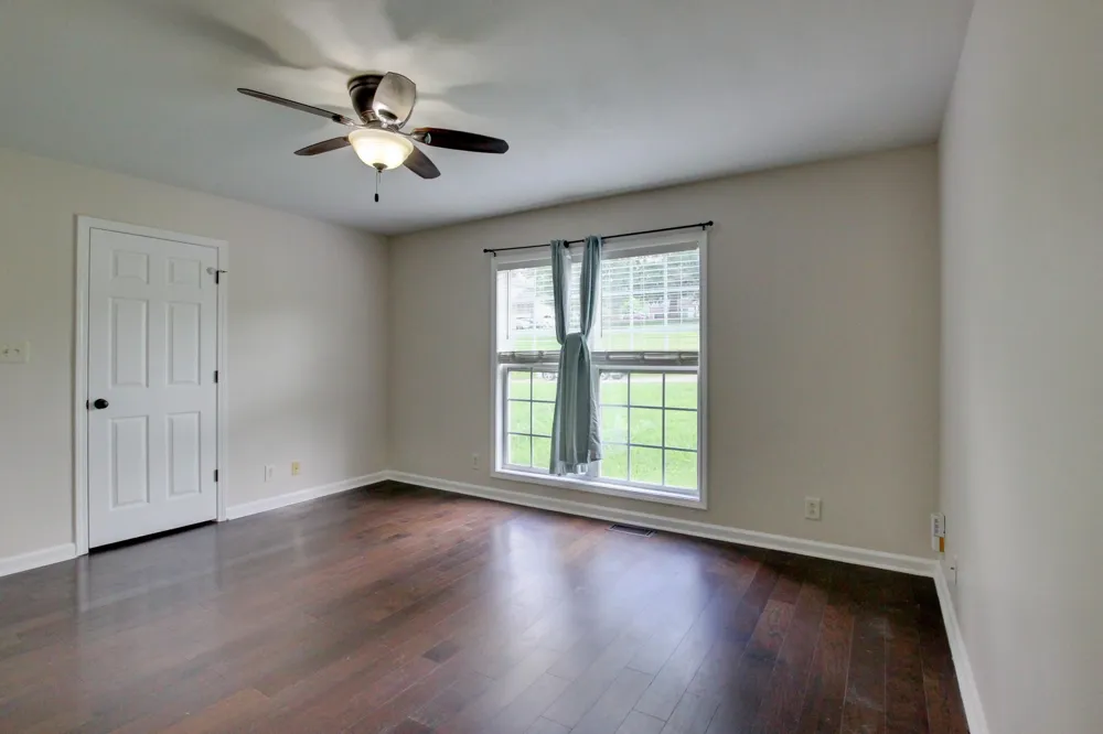 341 Brook Mead Dr Clarksville, TN 37042