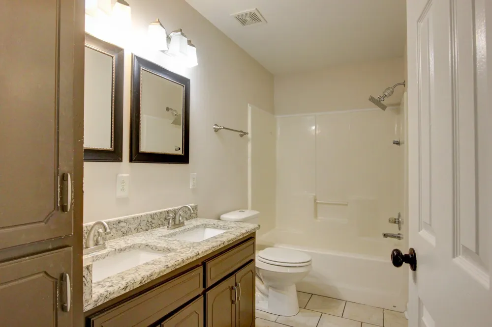 341 Brook Mead Dr Clarksville, TN 37042