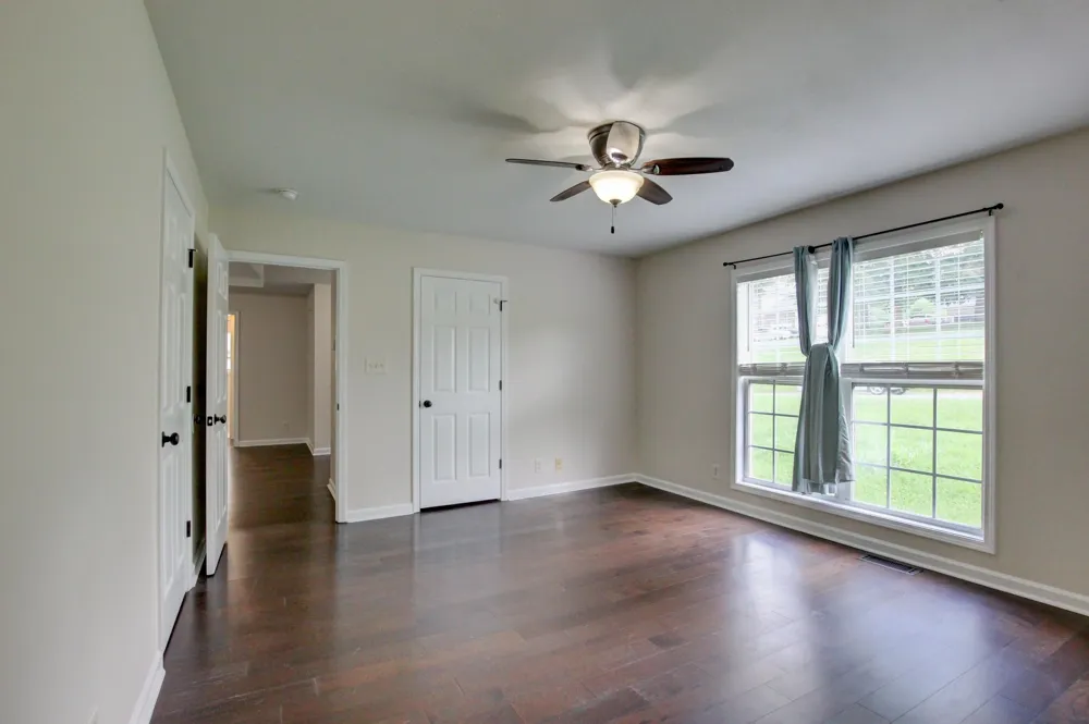 341 Brook Mead Dr Clarksville, TN 37042