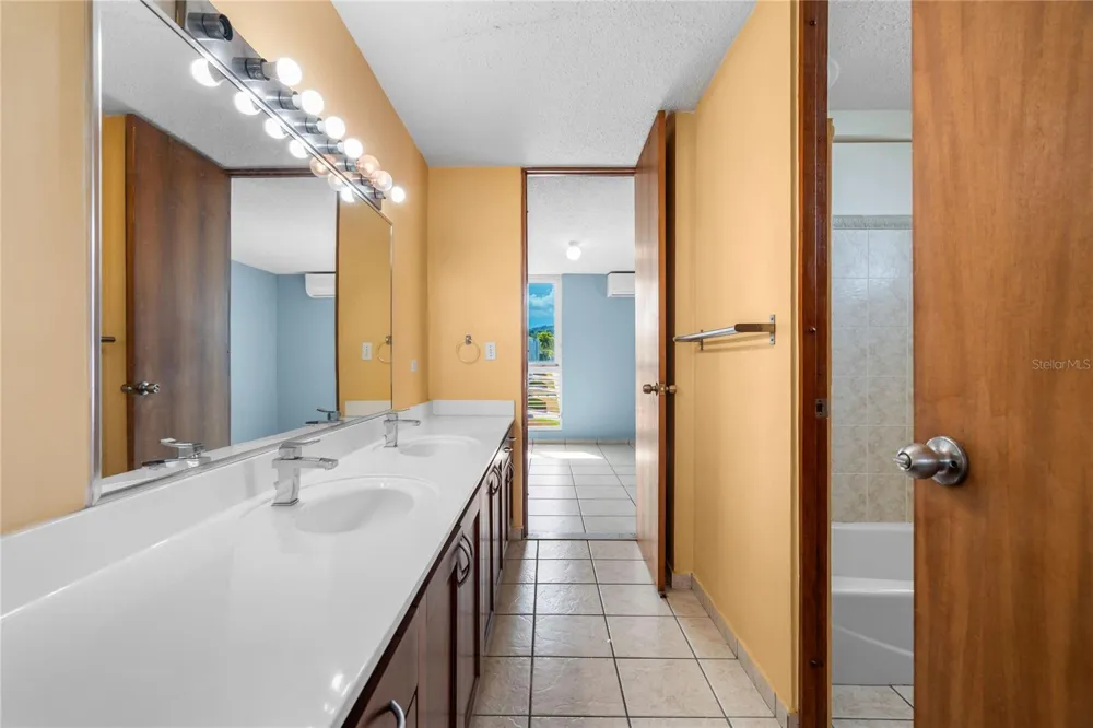 39 VIA DESTELLO #39 Caguas, PR 00725