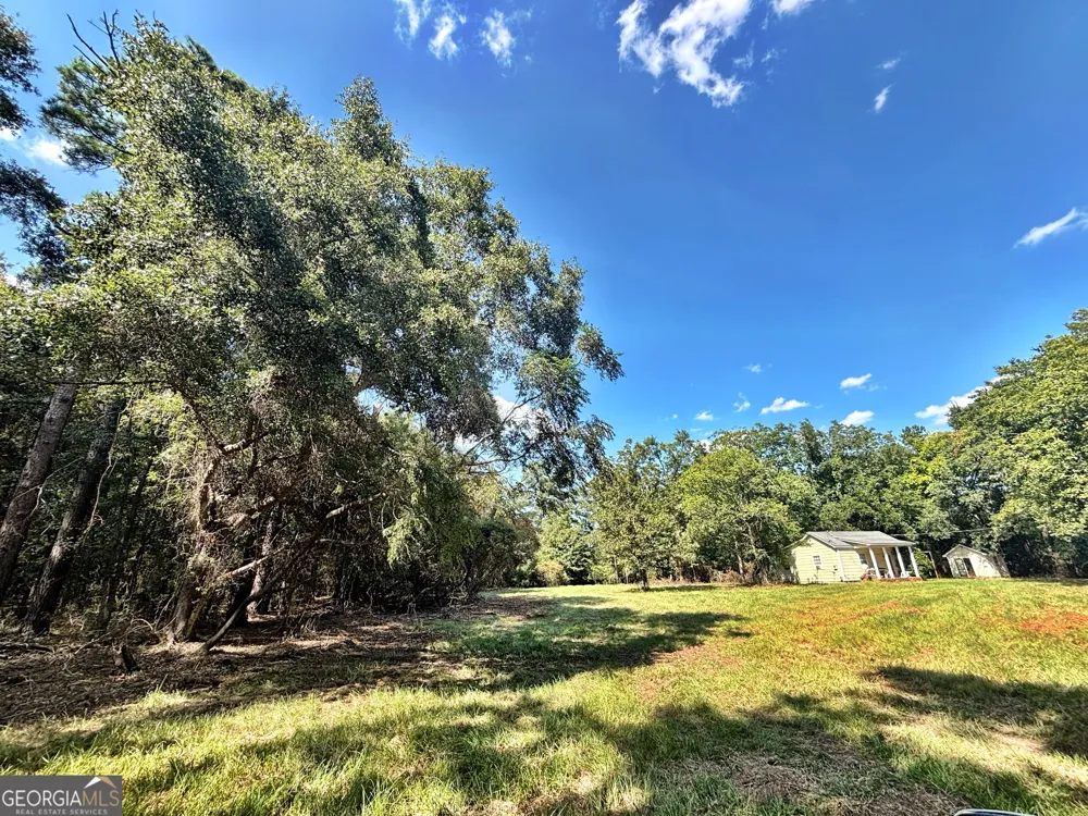 1721 Hwy 49 Byron, GA 31008