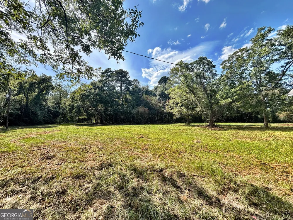 1721 Hwy 49 Byron, GA 31008