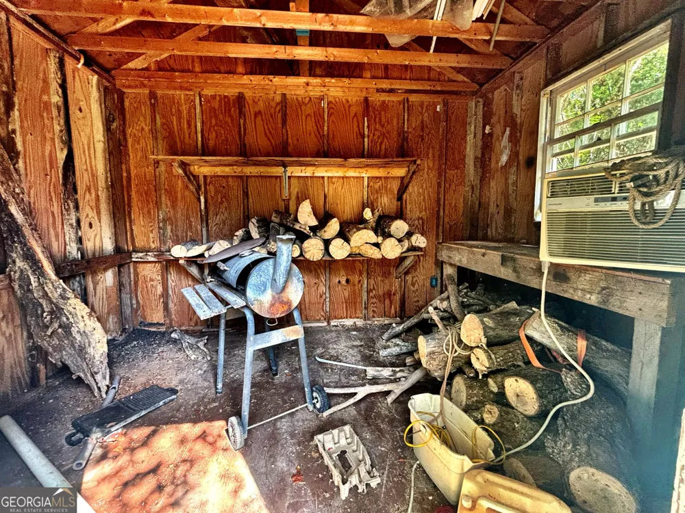 1721 Hwy 49 Byron, GA 31008