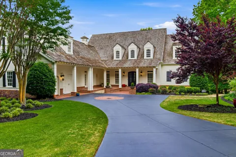 114 Northeast Cove CIR