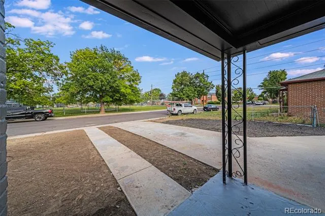 2921 Jasmine Street Denver, CO 80207