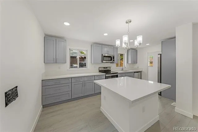 2921 Jasmine Street Denver, CO 80207