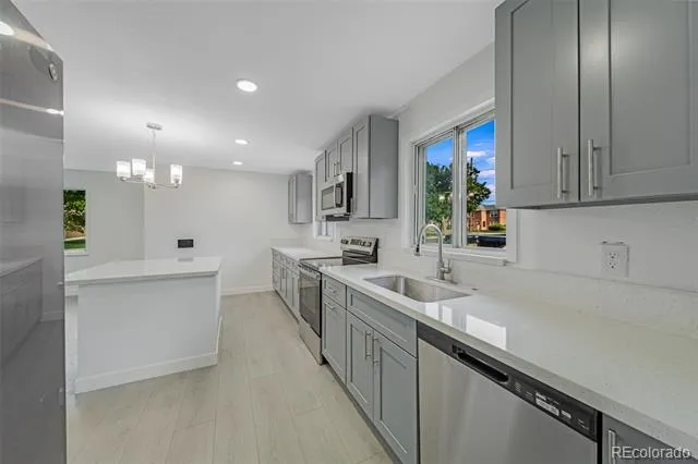 2921 Jasmine Street Denver, CO 80207