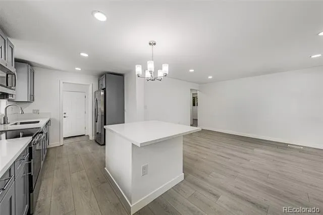 2921 Jasmine Street Denver, CO 80207