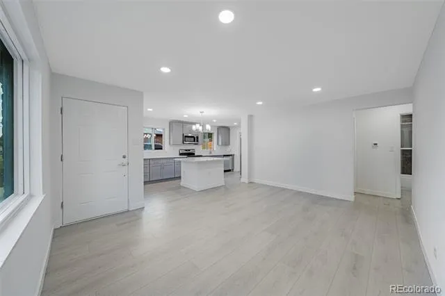 2921 Jasmine Street Denver, CO 80207