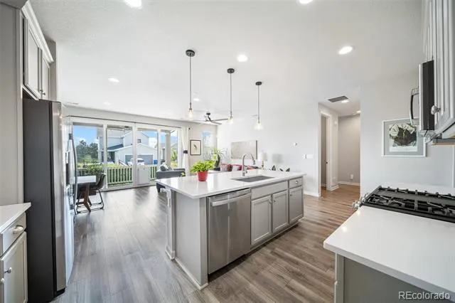 9913 Truckee Street Commerce City, CO 80022