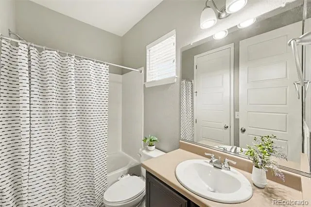 22463 E Union Place Aurora, CO 80015