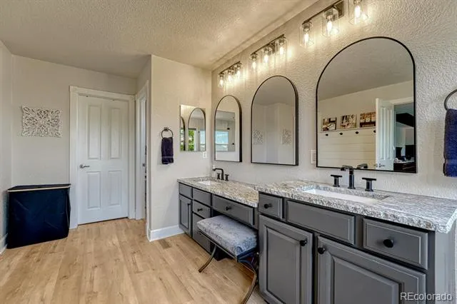 10744 Addison Court Littleton, CO 80126