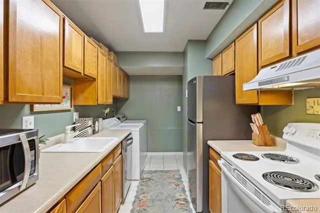 7277 S Xenia Circle #F Centennial, CO 80112