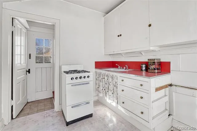 1415 Cascade Avenue Colorado Springs, CO 80907