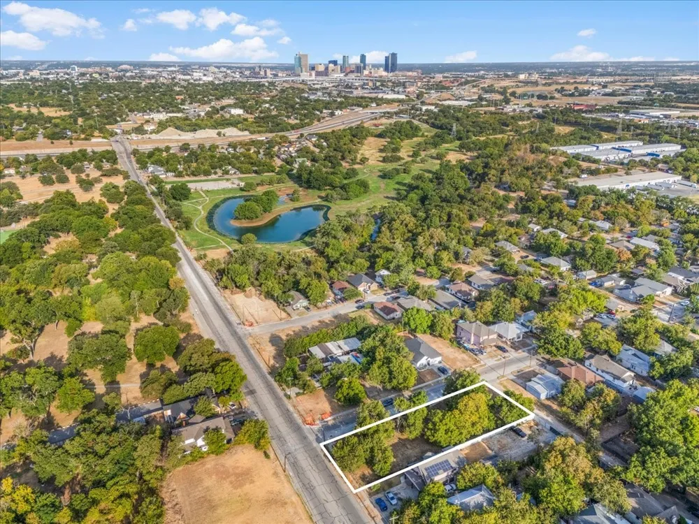 2501 E Vickery Boulevard Fort Worth, TX 76105