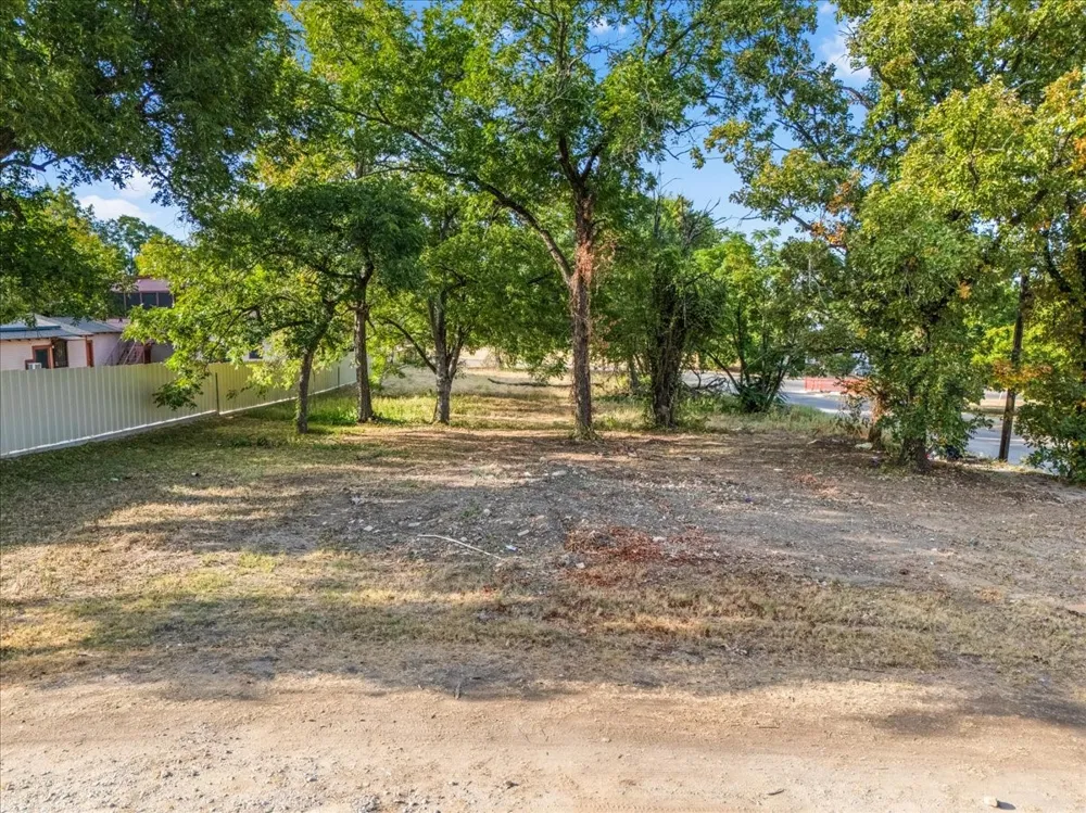 2501 E Vickery Boulevard Fort Worth, TX 76105