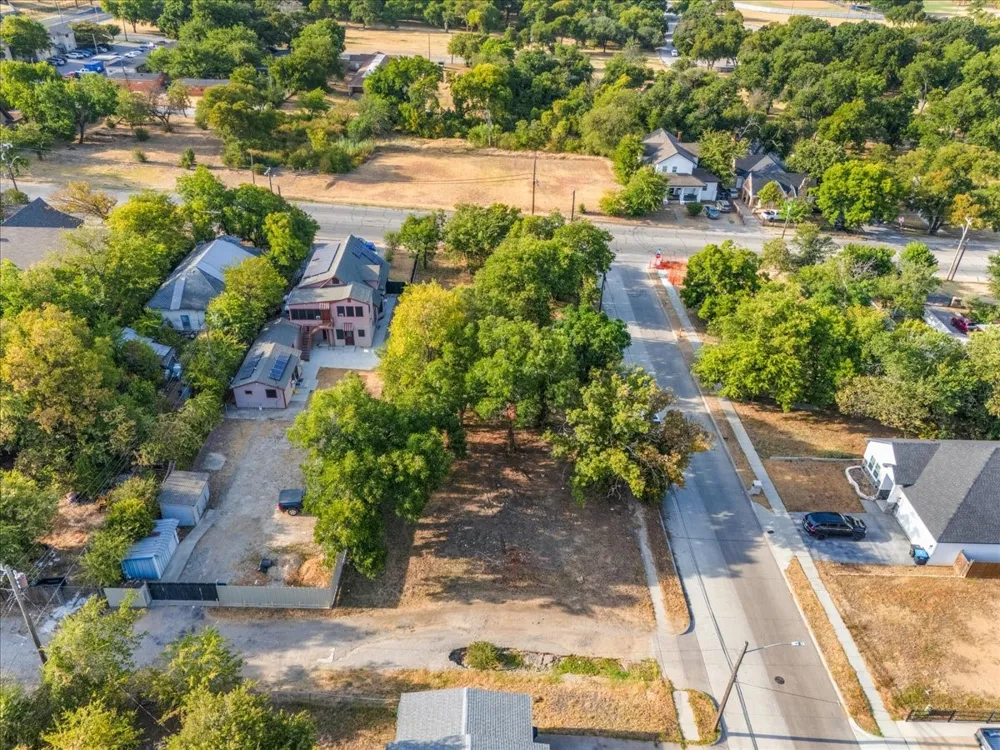 2501 E Vickery Boulevard Fort Worth, TX 76105