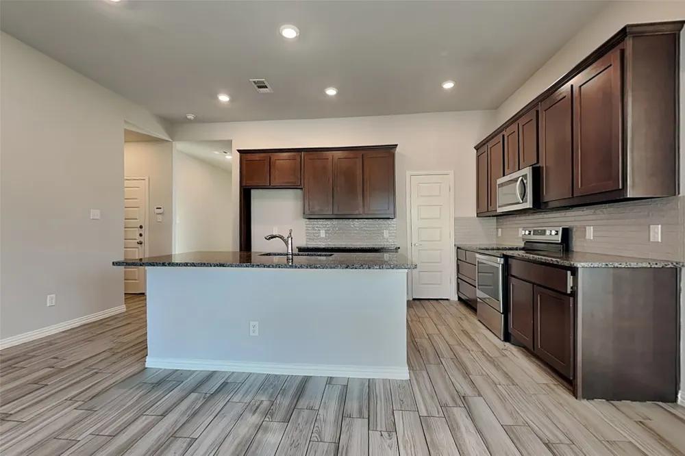 273 Cisco Trail Forney, TX 75126