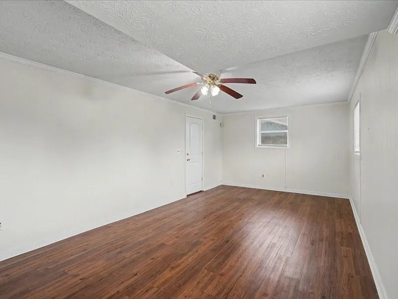 538 Wexwood Drive Riverdale, GA 30274