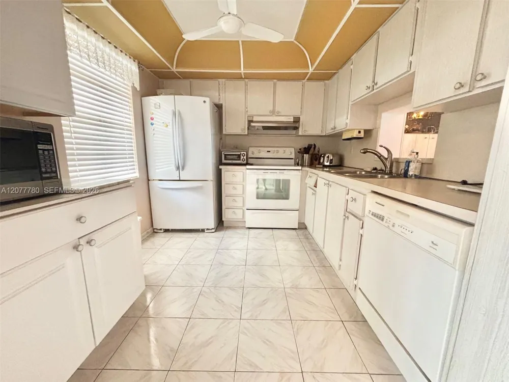 141 SE 3rd Ave #402 Dania Beach, FL 33004