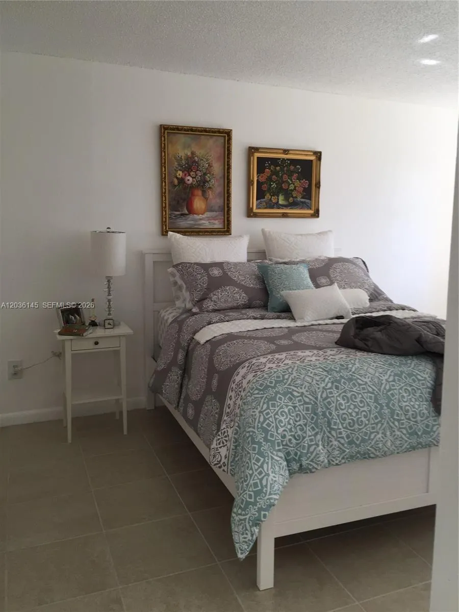 7722 Camino Real #E-415 Miami, FL 33143