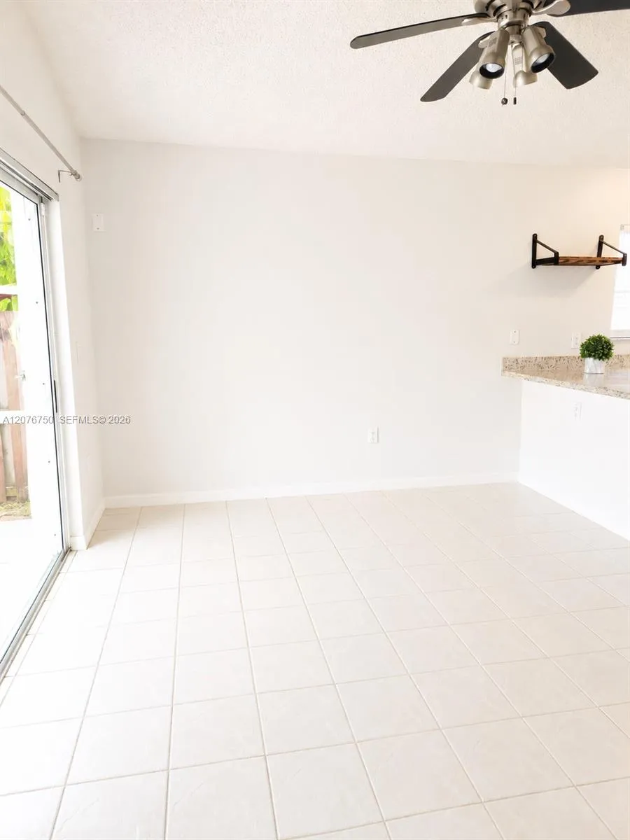 405 Kelly Ln Weston, FL 33326