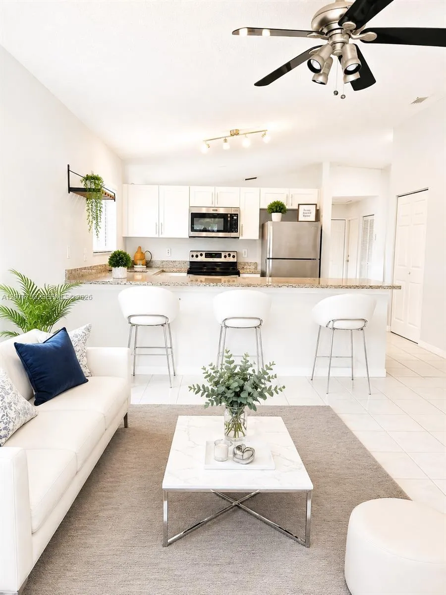 405 Kelly Ln Weston, FL 33326