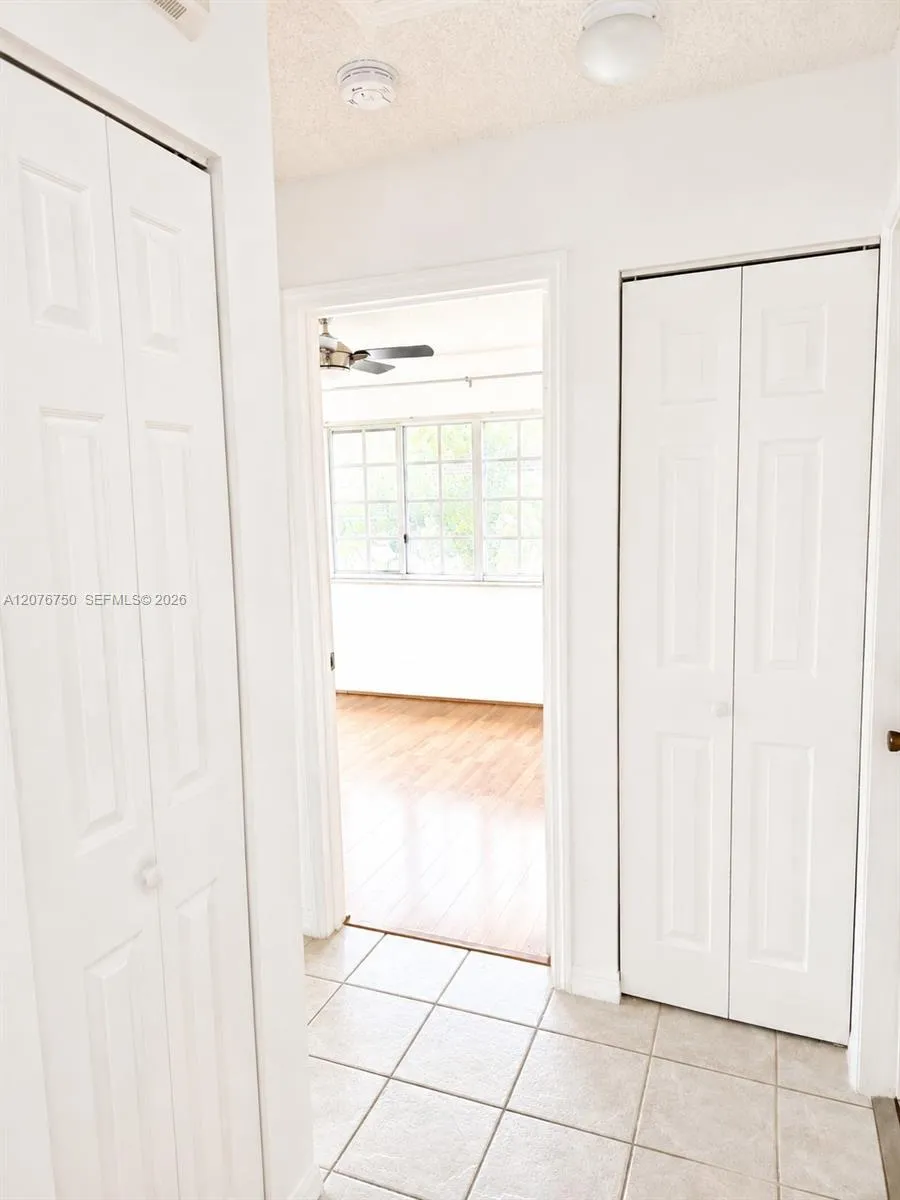 405 Kelly Ln Weston, FL 33326