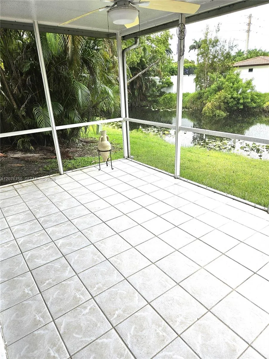 405 Kelly Ln Weston, FL 33326