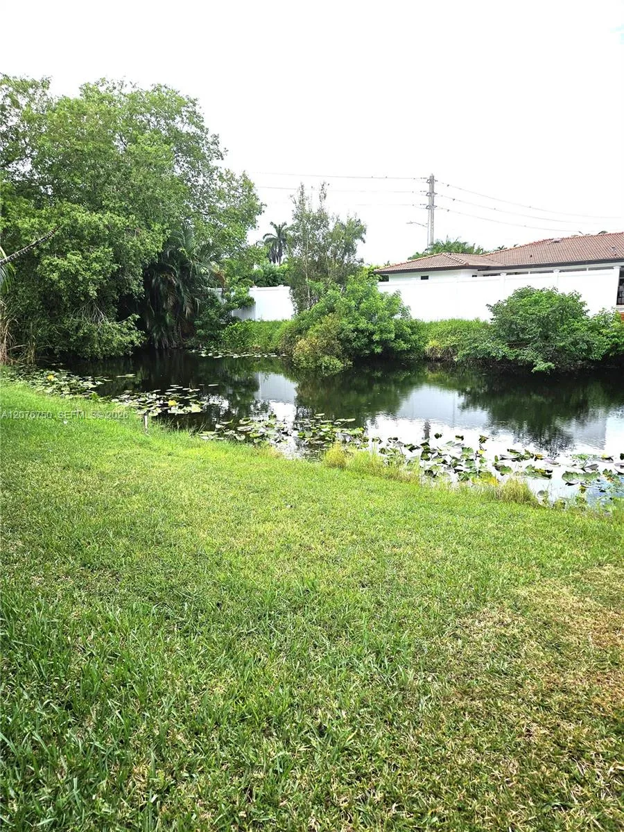 405 Kelly Ln Weston, FL 33326