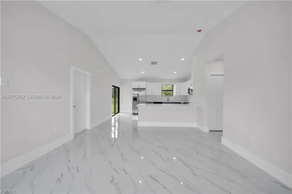 457 Woodman DR Lehigh Acres, FL 33972