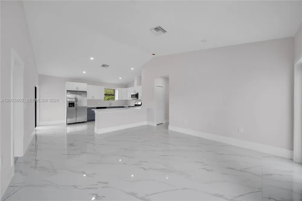 457 Woodman DR Lehigh Acres, FL 33972