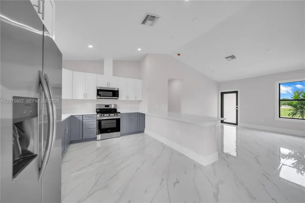 457 Woodman DR Lehigh Acres, FL 33972