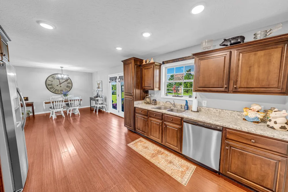 1288 Mount Olive Rd Westmoreland, TN 37186