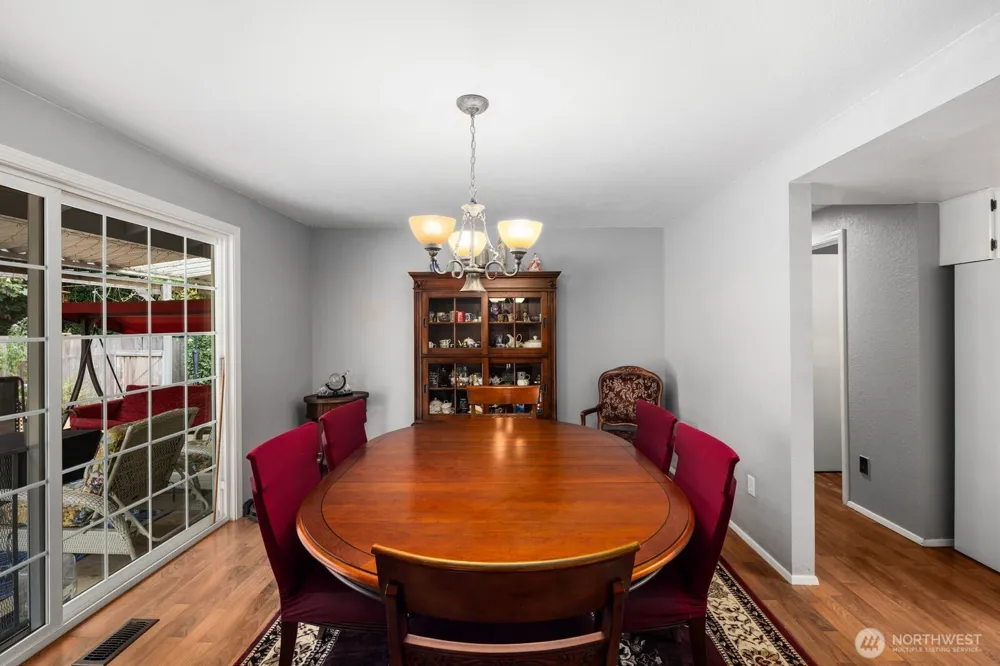 28919 211th Avenue SE Kent, WA 98042