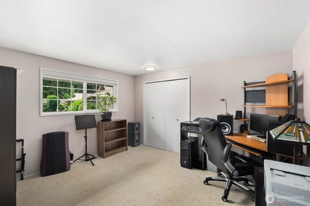 28919 211th Avenue SE Kent, WA 98042