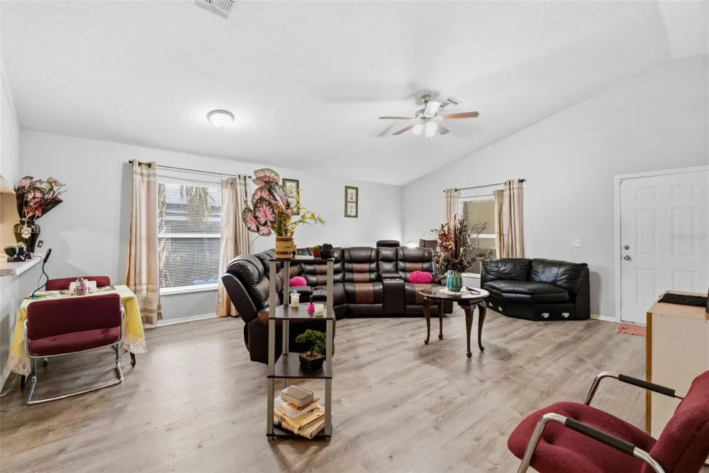 3203 DELEUIL AVENUE Tampa, FL 33610