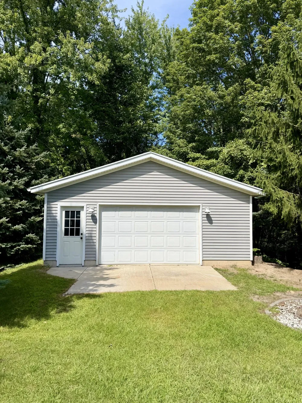 10333 Meadowgate Drive NE Algoma Township, MI 49345