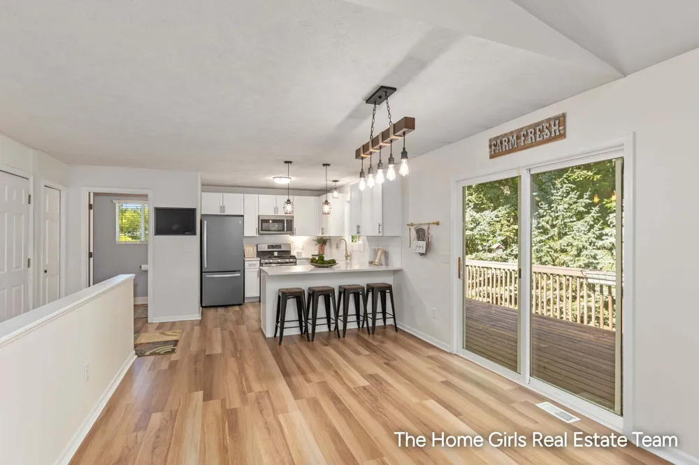 10333 Meadowgate Drive NE Algoma Township, MI 49345