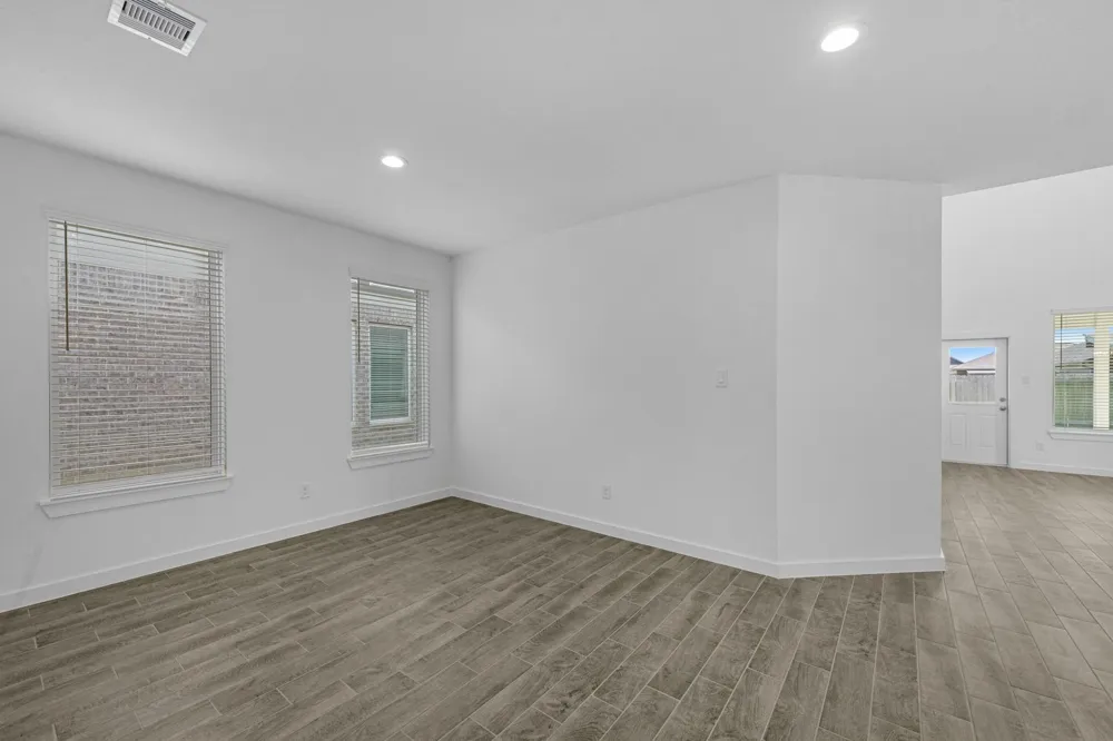 64 Shining Point Drive Waller, TX 77484
