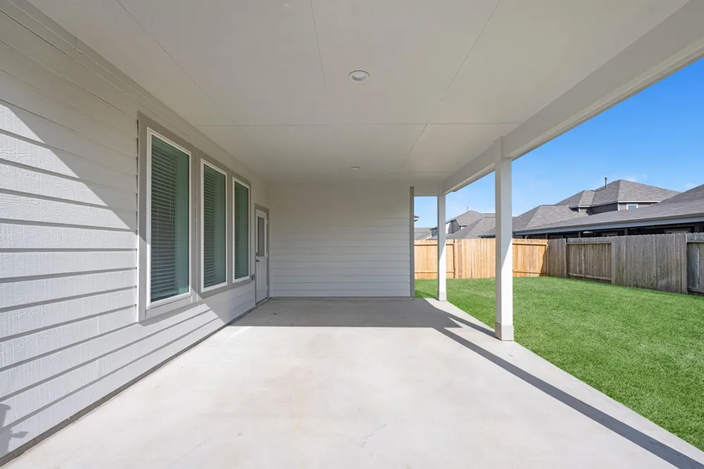 64 Shining Point Drive Waller, TX 77484