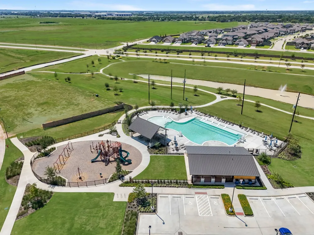64 Shining Point Drive Waller, TX 77484